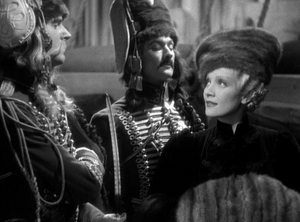 courtesy http://moviesovermatter.wordpress.com/2010/08/18/best-pictures-of-1934-6-the-scarlet-empress/